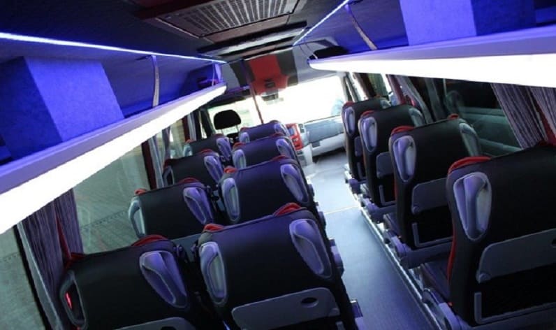 France: Coach rent in Provence-Alpes-C&ocirc;te d